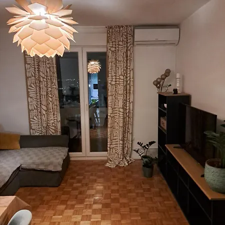 Apartment Ziza *